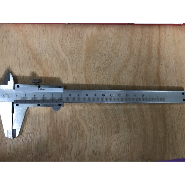 Thước kẹp 150mm.