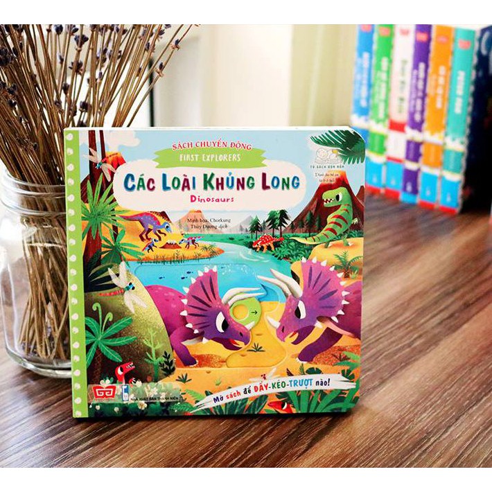Sách chuyển động - First explorers - Dinosaurs - Các loài khủng long