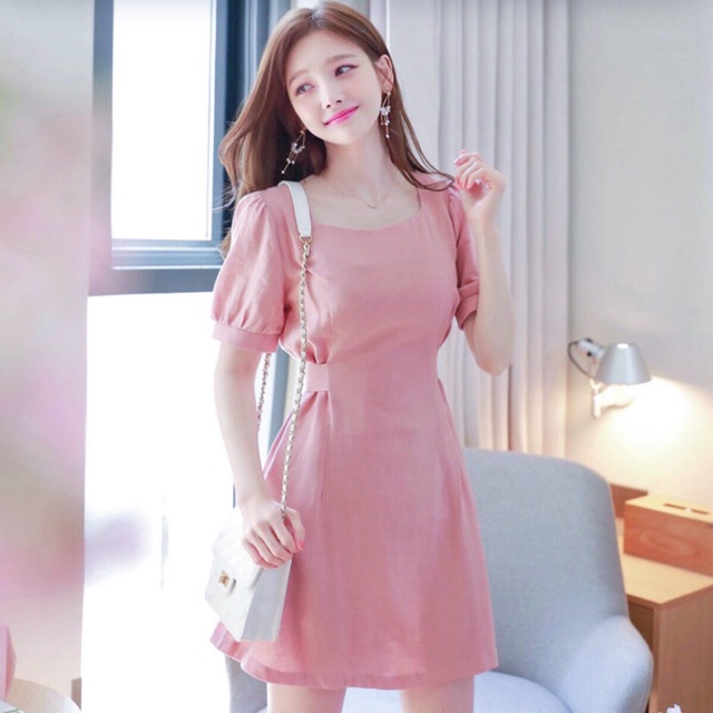 Đầm váy hồng form ngắn thắt eo (kèm hình thật)