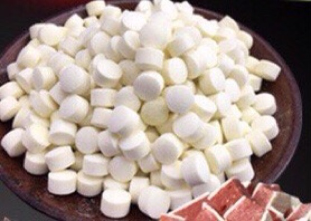 Gói thức ăn vị bò dạng hạt 2kg cho cún