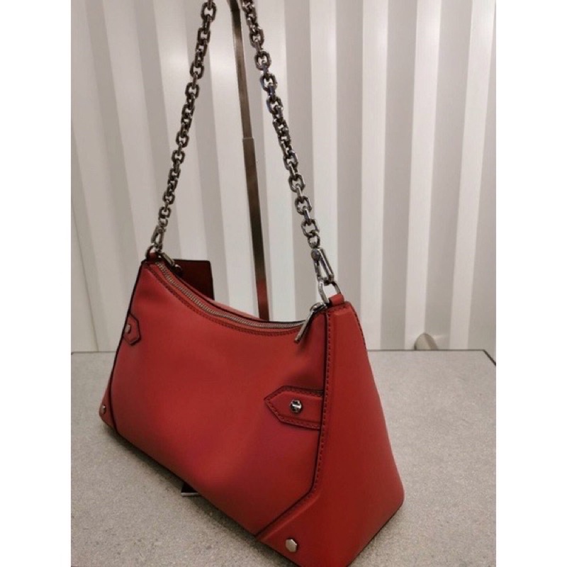 Túi cnk đeo chéo kẹp nách màu đỏ