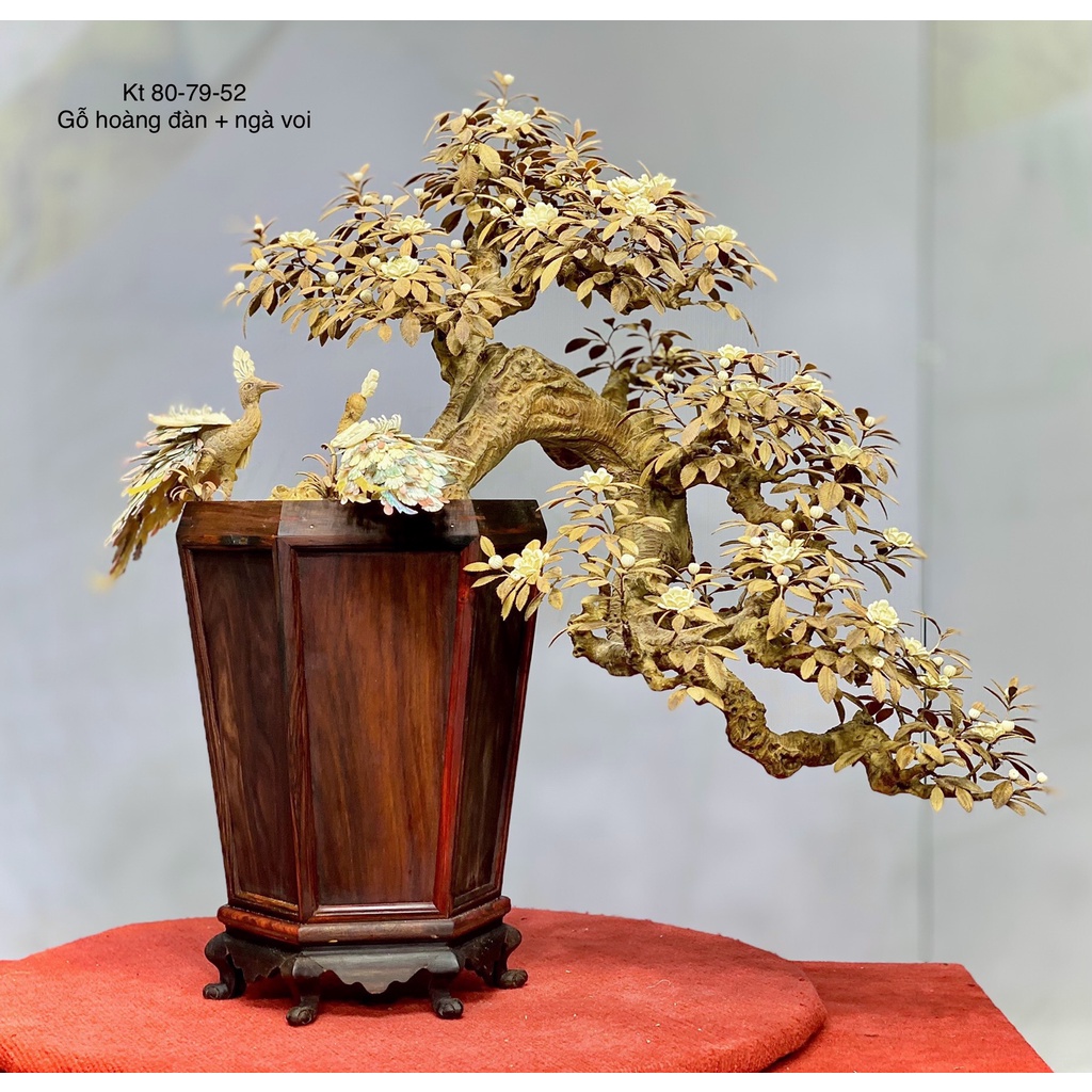 Tượng Chậu Hồng Chiếu Thủy (Gỗ Hoàng Đàn Tuyết)