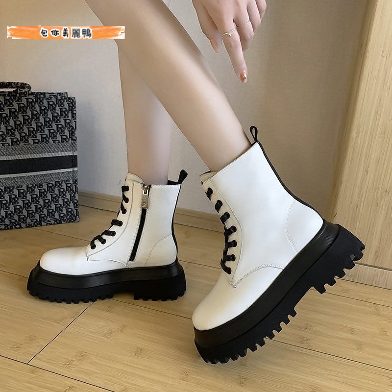 Giày bốt martin đế dày tăng chiều cao thiết kế sành điệu cho nữ