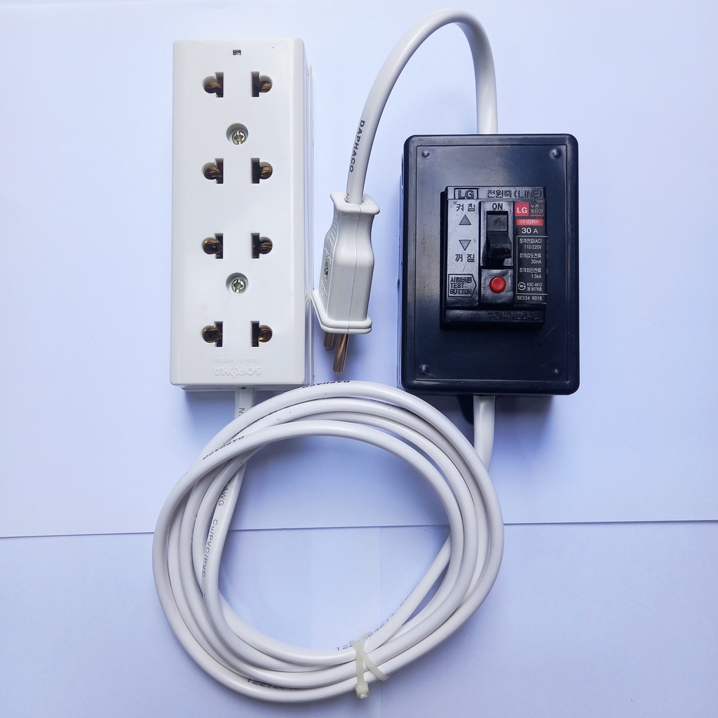 Ổ cắm điện chống giật 2200W 20A/30mA