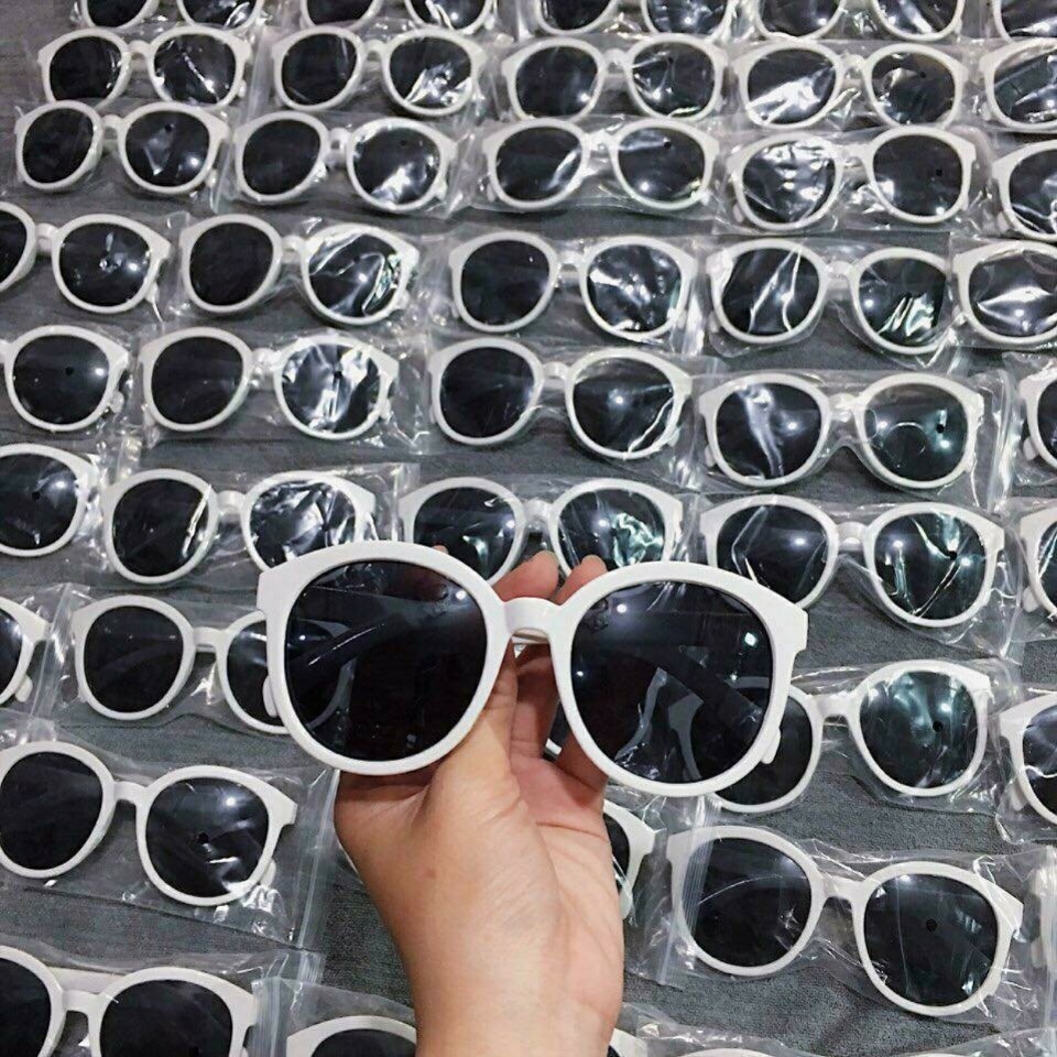 MẮT KÍNH V HOTGIRL TRÒN TRẮNG AH138