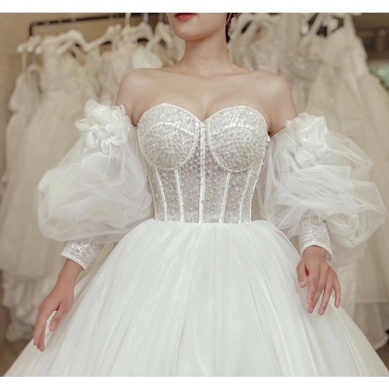 Tay váy cưới loại phồng đính hạt