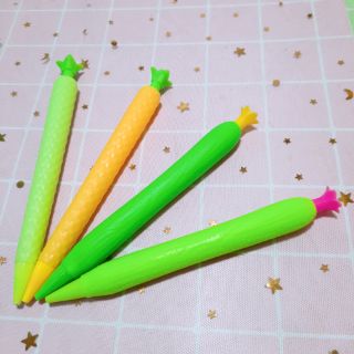 Bút chì bấm rau củ quả