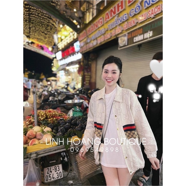 Áo khoác gucci phối kẻ đỏ