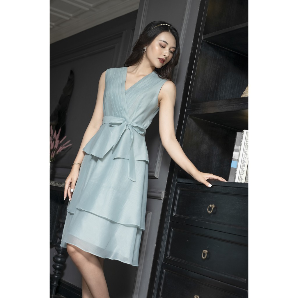 [Mã BMLT200 giảm đến 200K đơn 499K] Đầm xòe xếp tầng, sát nách, đai eo rời Emspo DS4060