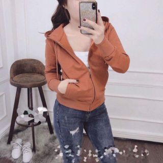 Combo 4 áo giá 675k