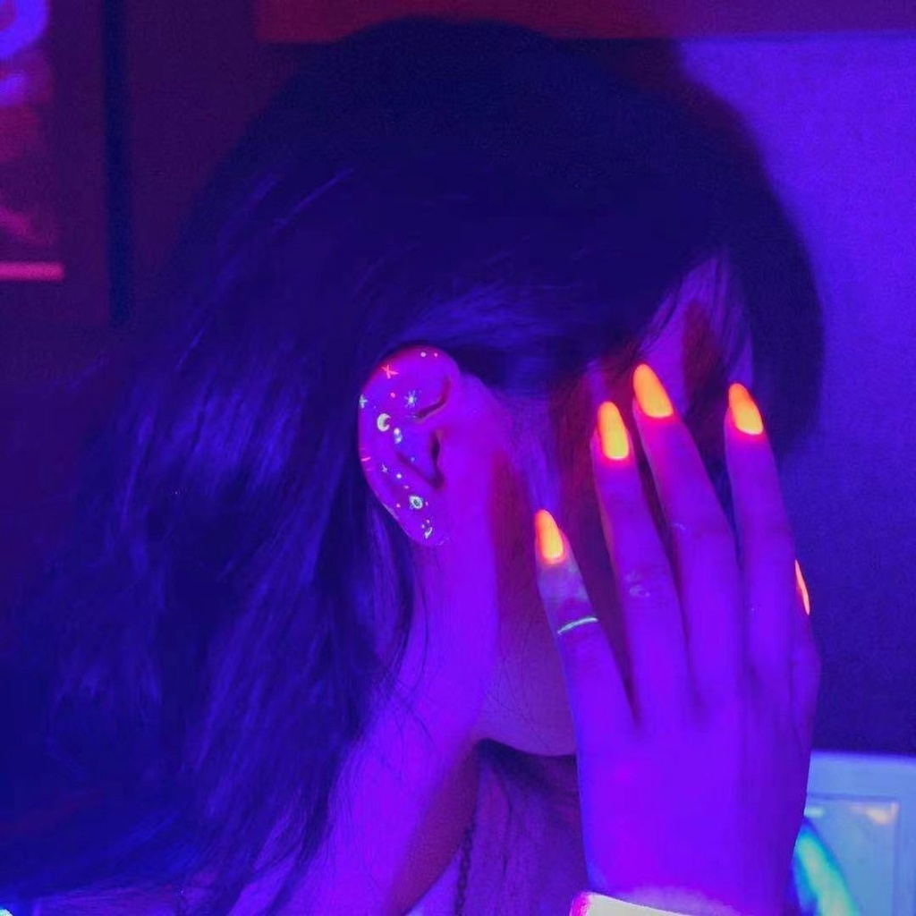 Hình Xăm Dán Họa Tiết Trái Tim Màu Dạ Quang Dùng Trang Trí Độc Đáo