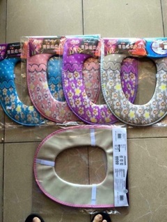Tấm lót bồn cầu