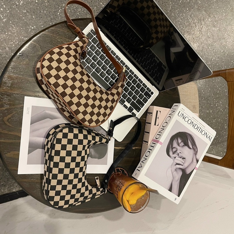 Túi kẹp nách caro vuông giá rẻ - kiểu túi đeo nách đi chơi đẹp