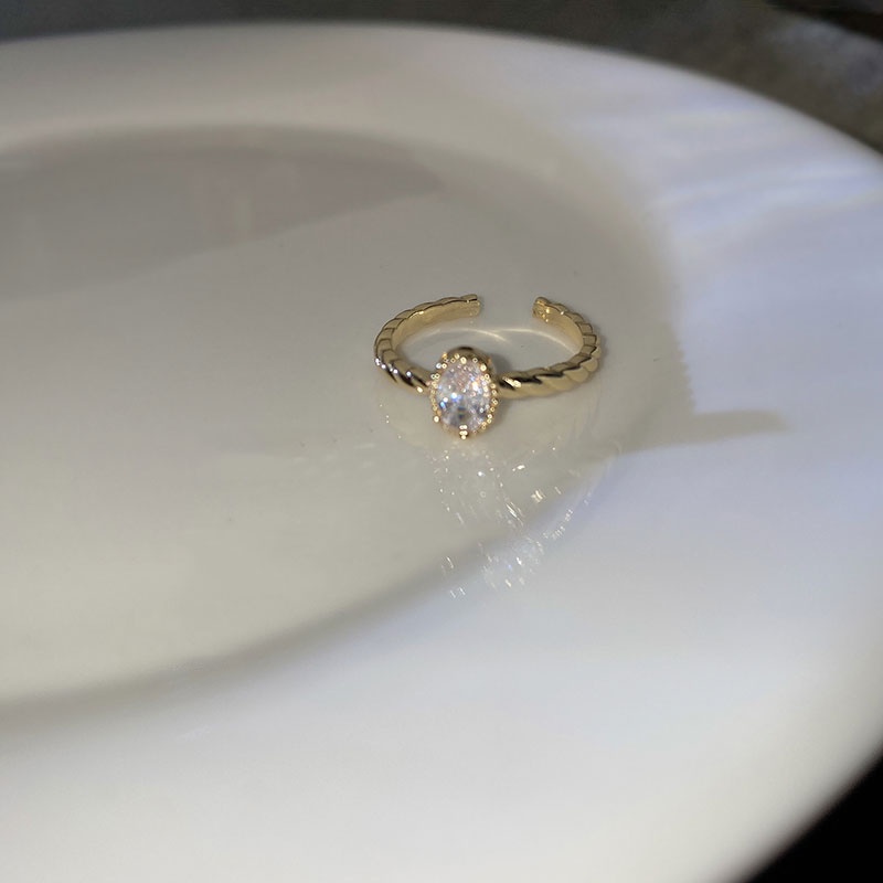 Nhẫn Mạ Vàng Đính Đá Zircon Lớn Sang Trọng Làm Quà Tặng Sinh Nhật