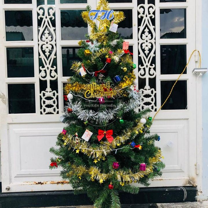 Cây thông noel 1m5 tặng kèm phụ kiện trang trí giáng sinh, nhà cửa phòng ngủ hàng việt nam chất lượng cao