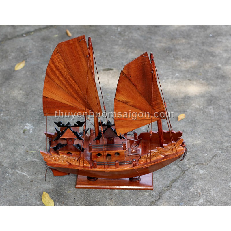 Thuyền buồm gỗ phong thủy Rồng Hạ Long 40cm gỗ Hương, quà tặng cao cấp ý nghĩa may mắn