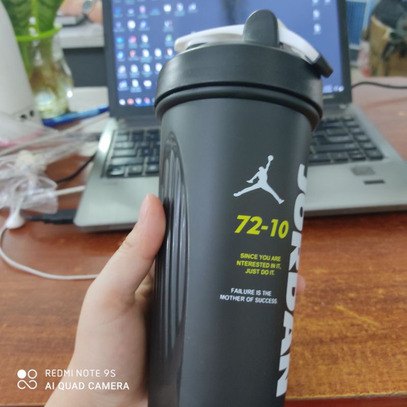 HÀNG CAO CẤP -  Bình đựng nước thể thao tập GYM du lịch 600ml Chai bình nước thể thao Shaker GymShark Bình lắc shaker