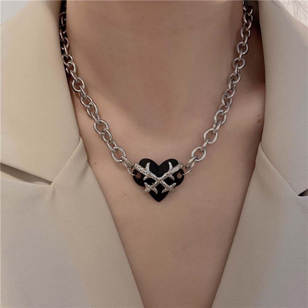 Vòng cổ Hợp Kim Mặt Hình Trái Tim Và Gai Độc Đáo Thời Trang Cho Nữ