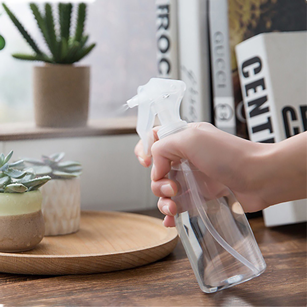 Bình xịt bằng nhựa đựng nước rửa tay/ dưỡng ẩm kích thước nhỏ gọn