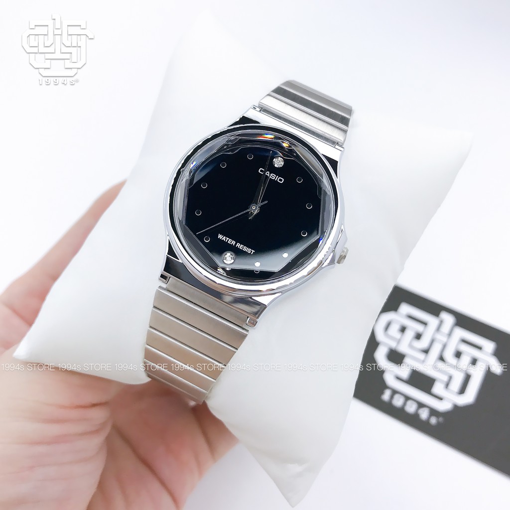 Đồng hồ unisex Casio MQ-1000D-1A / MQ-1000D-1A2 đính kim cương tự nhiên, chống nước 50m, size 34.9mm, hàng chính hãng