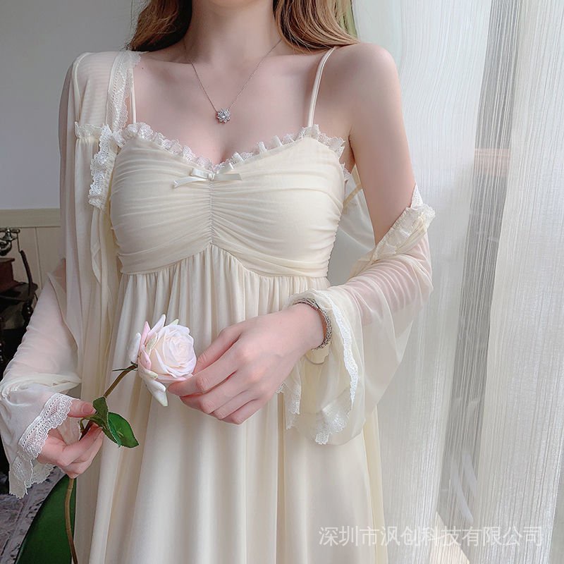 Đồ ngủ Hai Dây Kèm Mút Ngực Vải Lụa Lạnh Thời Trang Xuân Hè Quyến Rũ Cao Cấp Cho Nữ