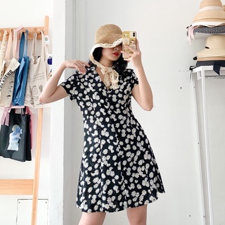 Đầm hoa cúc basic