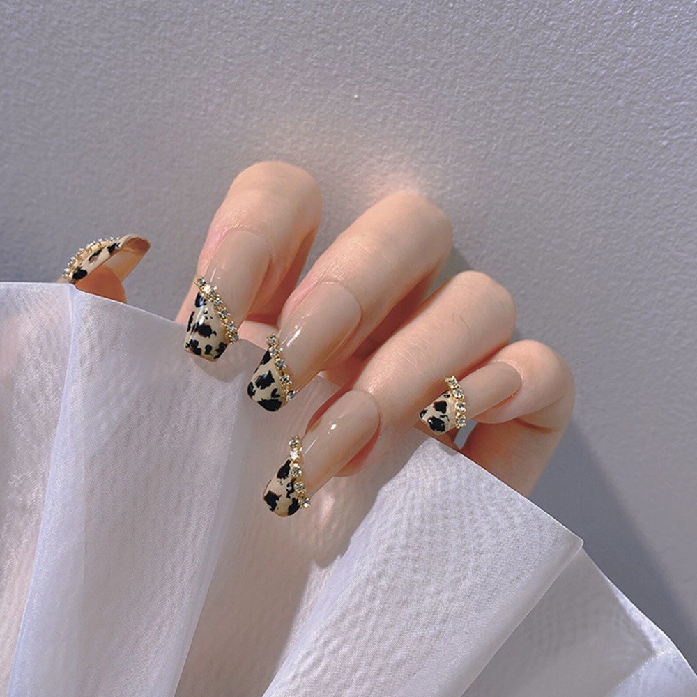 Chuỗi Kim Loại Đính Đá 3d Có Vấu Kẹp Dùng Trang Trí Móng Tay Nghệ Thuật