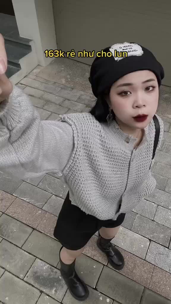 Áo khoác len croptop Forgirl tay bồng phối viền xẻ | BigBuy360 - bigbuy360.vn