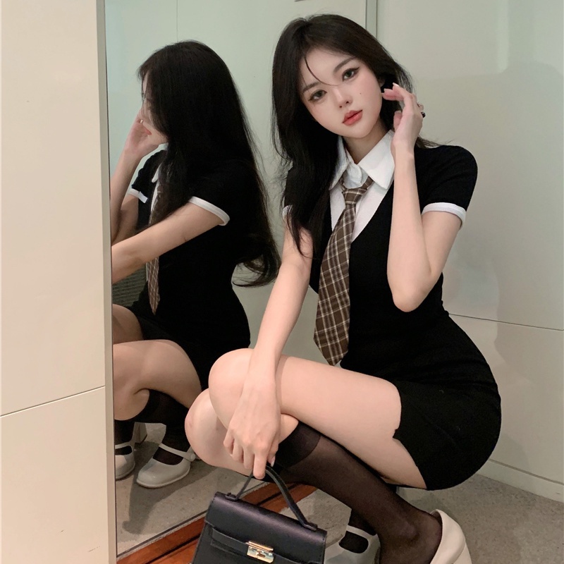 Set Áo Thun Cổ Bẻ + Chân Váy Ôm Xẻ Tà Phong Cách Preppy Thời Trang Cho Nữ