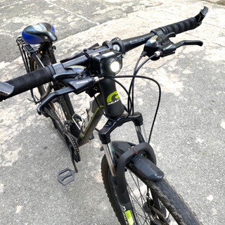 Đèn Pin Siêu Sáng XML-T6
