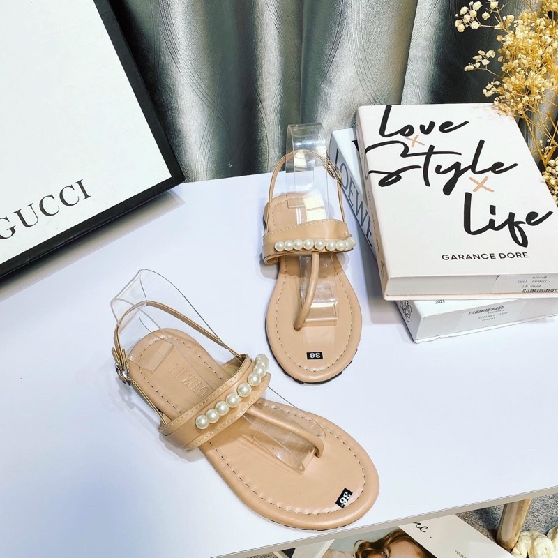 Dép sandal đi biển kẹp ngón quai ngọc nhẹ nhàng đơn giản