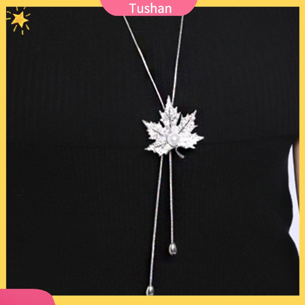 Vòng cổ Hợp Kim Mặt Hình Lá Phong Đính Đá Đơn Giản