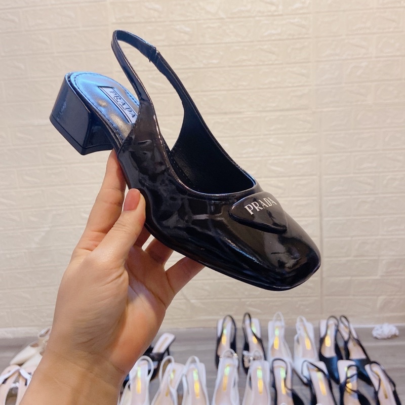 Sandal thấp 3cm có chữ trang trí. Hàng hot Ảnh Thật