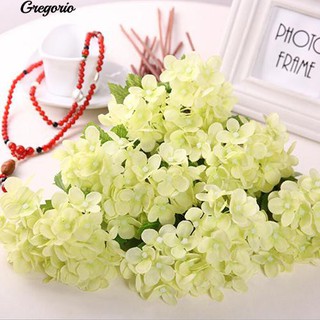 Nhành hoa Chi tú cầu giả y như thật đẹp mắt cho trang trí nhà
