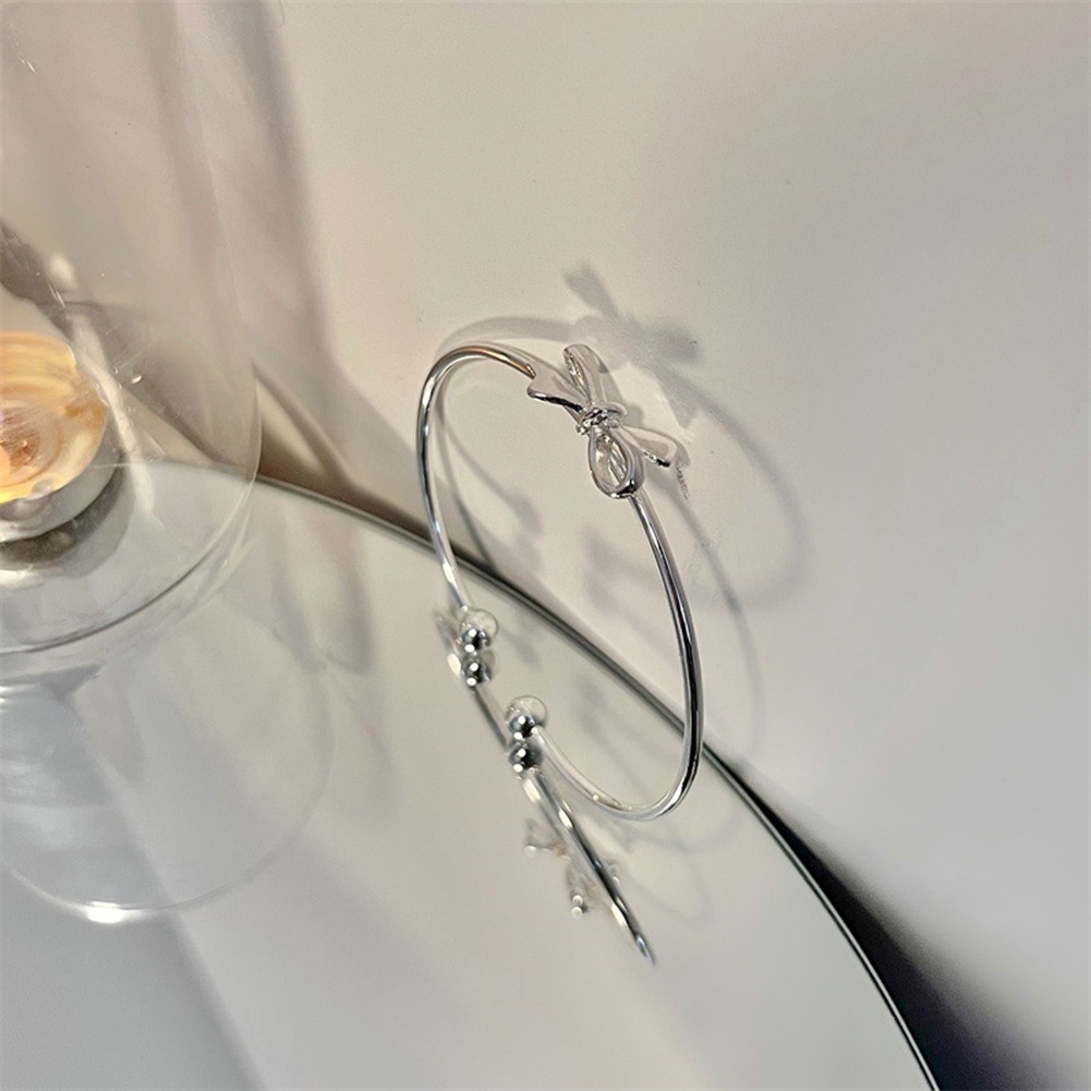 Vòng Tay Hở Màu Bạc Đính Nơ Thời Trang Dễ Phối Đồ