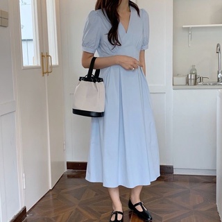 ĐẦM CỔ V DÁNG MIDI
