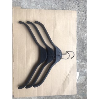 Set 100 móc Zara bản rộng 2.5cm dùng cho shop, gia đình.