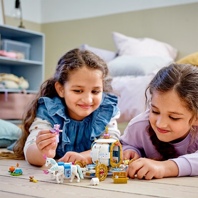 LEGO LEGO Disney Công chúa Series 43192 Cô bé lọ lem Sandy's Royal vận chuyển cô gái Lắp ráp khối