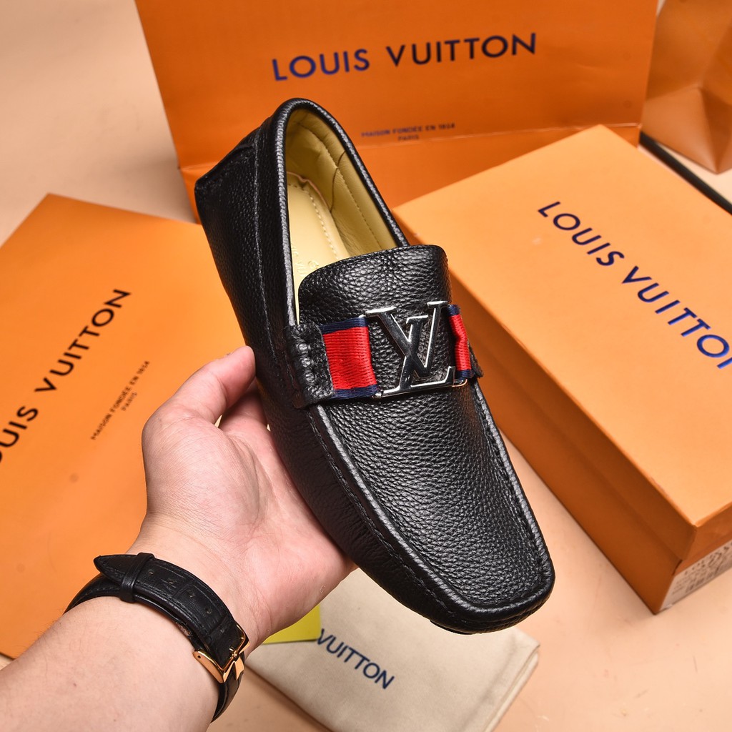 Giày lười nam da thật Louis Vuitton LV thiết kế sang trọng, lịch lãm nhưng vẫn mang dáng vẻ trẻ trung