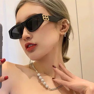 Kính mát thời trang nữ mắt mèo dáng tròn gọng balen vàng cá tính