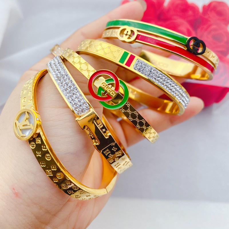 Vòng Tay Thép Titan Mạ Vàng 18K Cao Cấp Thời Trang Cho Nữ