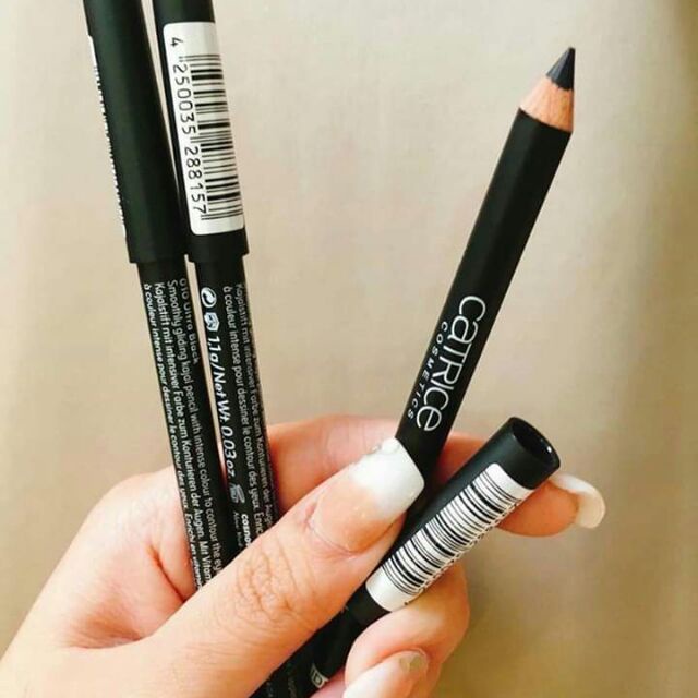 Chì trắng kẻ viền mắt Catrice