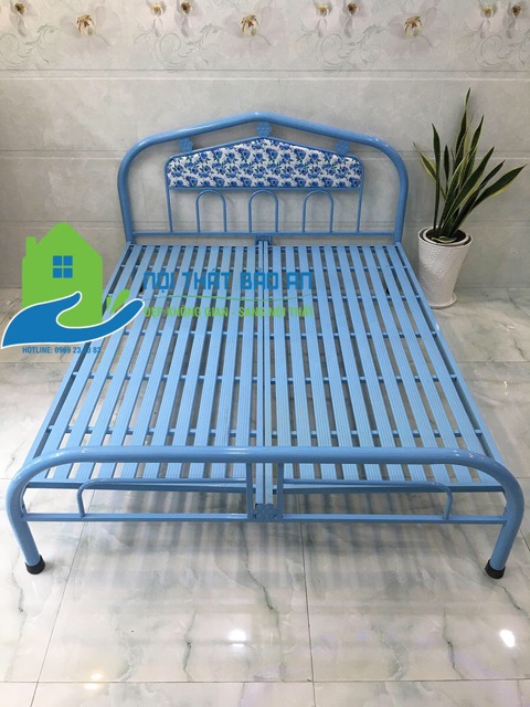 Giường sắt màu kem 1 người nằm. | BigBuy360 - bigbuy360.vn