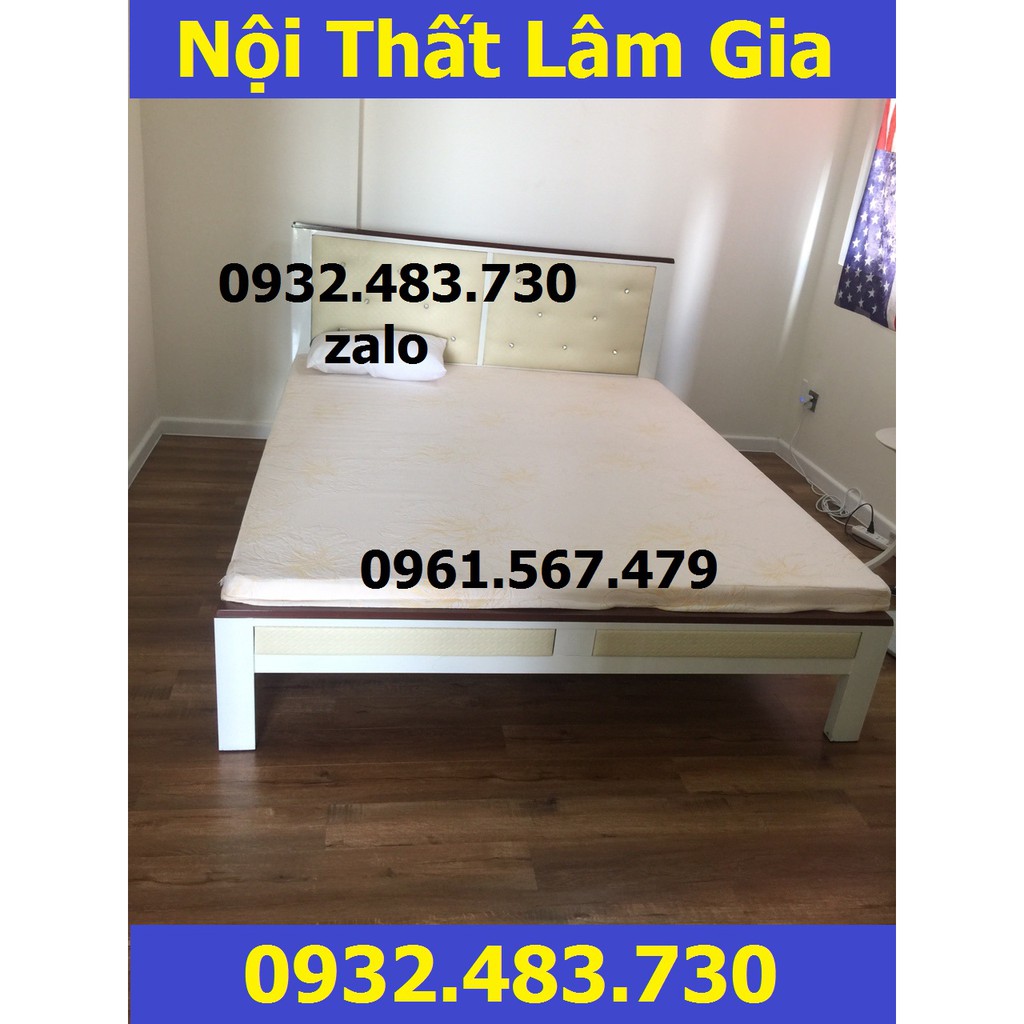 Giường sắt rộng 1m6 dài 2m