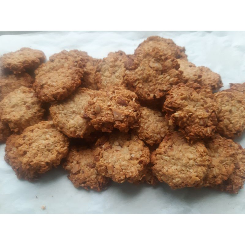 BÁNH QUY BƠ YẾN MẠCH HẠNH NHÂN HANDMADE 150G | BigBuy360 - bigbuy360.vn