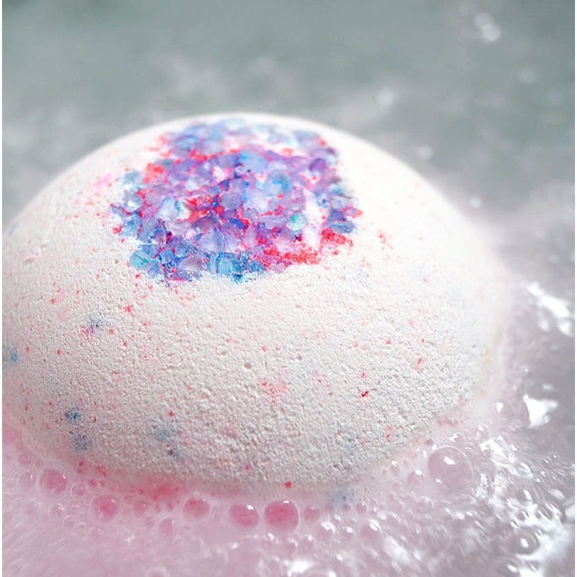 Viên sủi bọt bồn tắm Lush - Sakura bath bomb