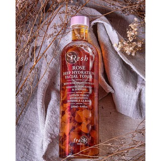Toner hoa hồng fresh Rose Deep Hydration Facial.
