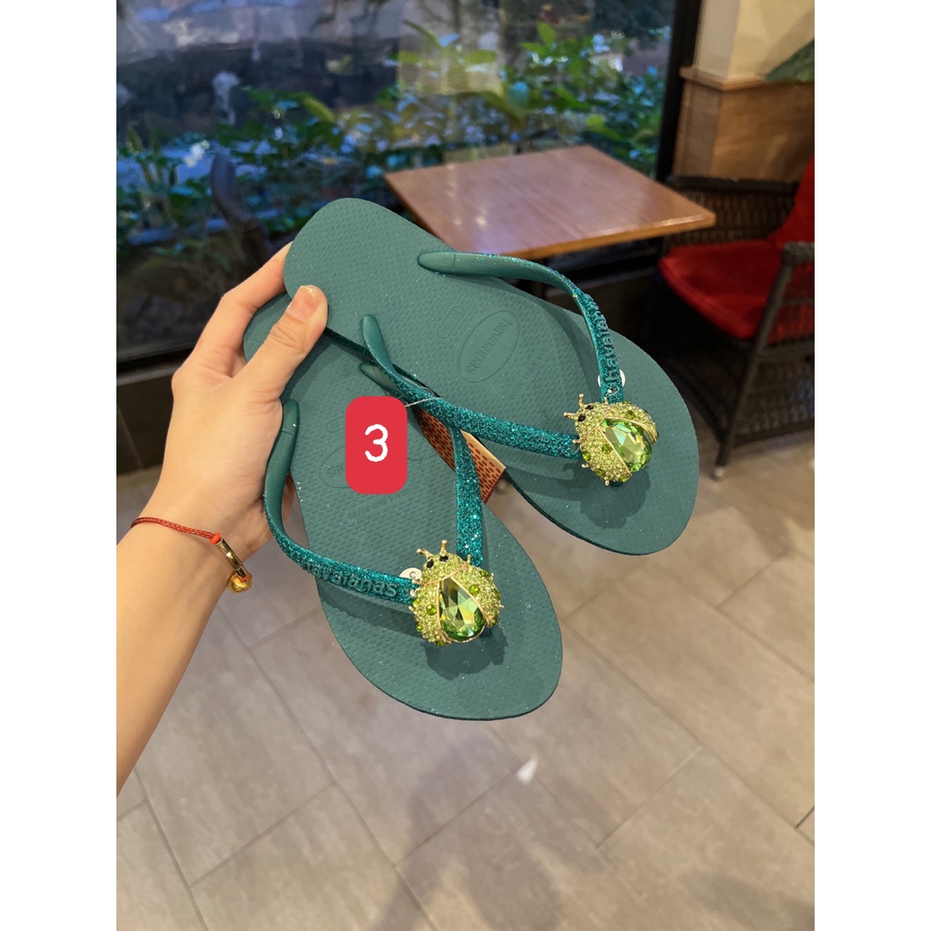 Dép xỏ ngón Havaianas kèm charm đủ màu đủ size 35-40