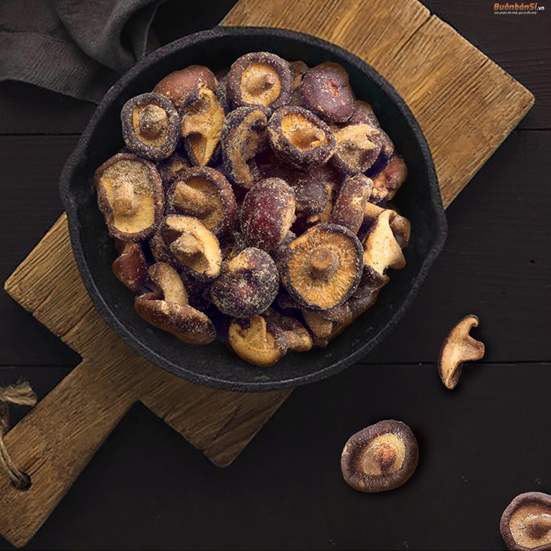 [Date Tháng 9/2023] 1 Thùng Nấm Hương Sấy Giòn DJ&amp;A 16 túi x 30g - Nhập khẩu Úc - 1 Box of DJ&amp;A skitake mushroom crisps