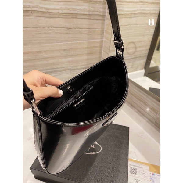 TÚI PRADA CLEO KẸP NÁCH SIZE 25CM